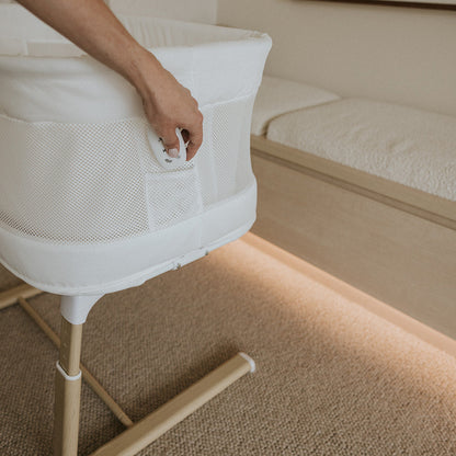 Swan Smart Bassinet Detail